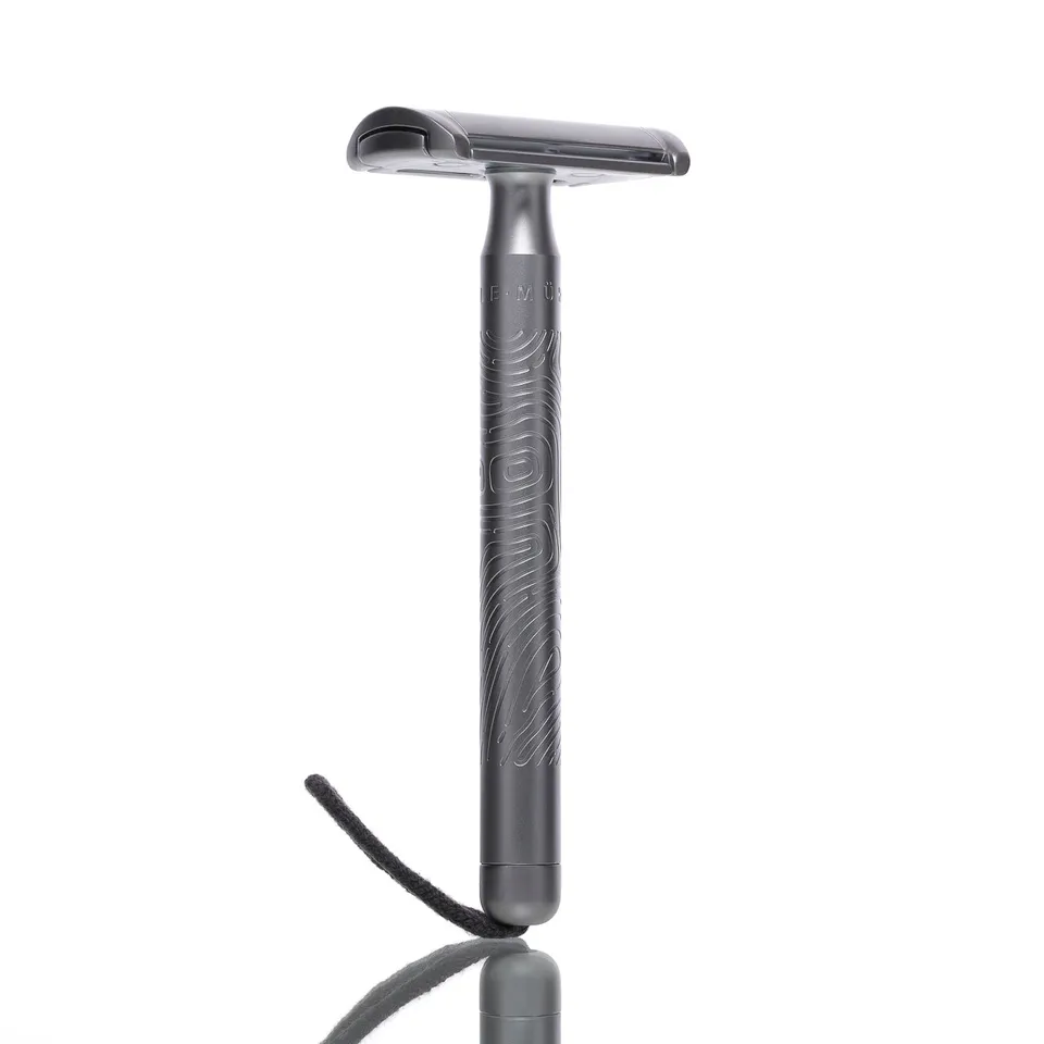 blackbeards-rasierhobel-companion-mit-kordel-double-edge image 1