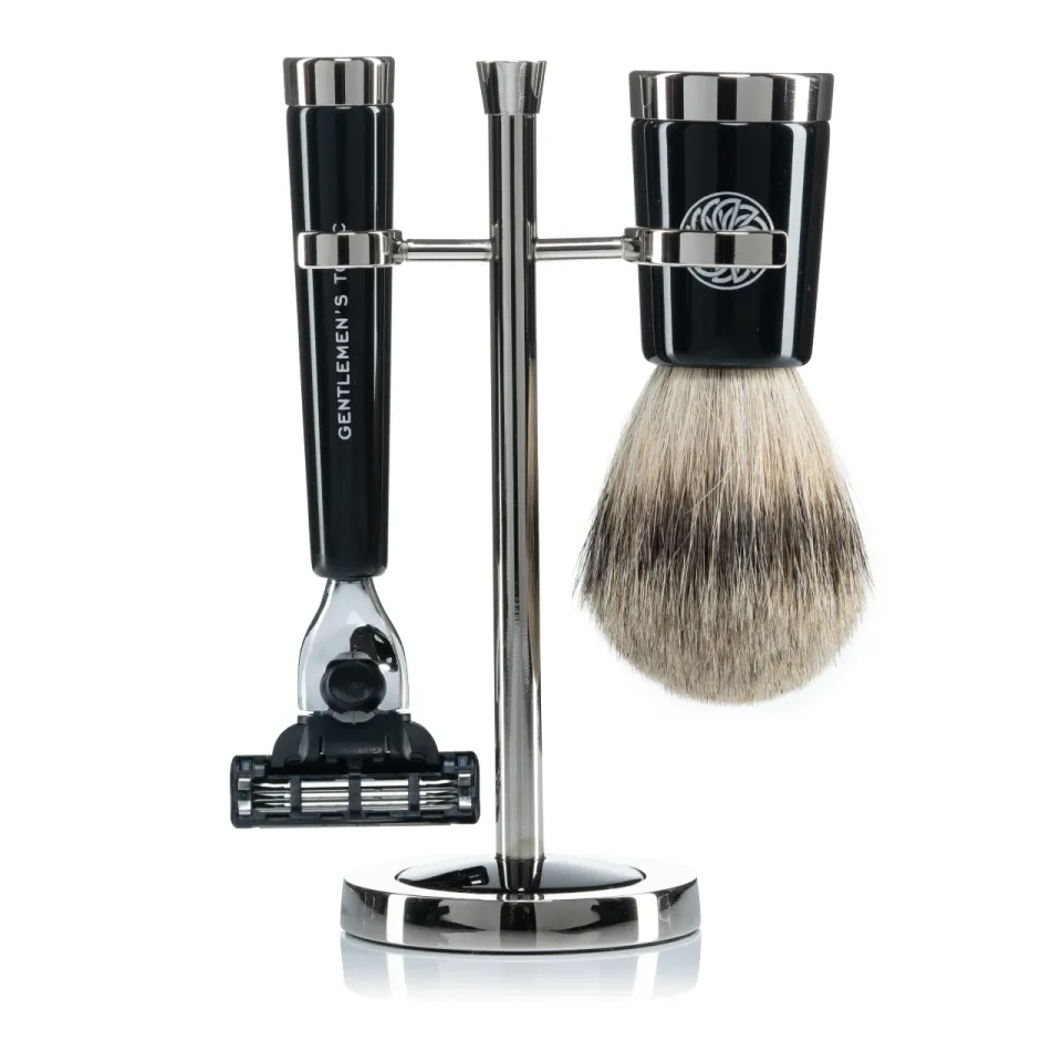 gentlemen-s-tonic-savile-row-set-ebony-rasierset-dachshaar-mach3-rasierer image 1