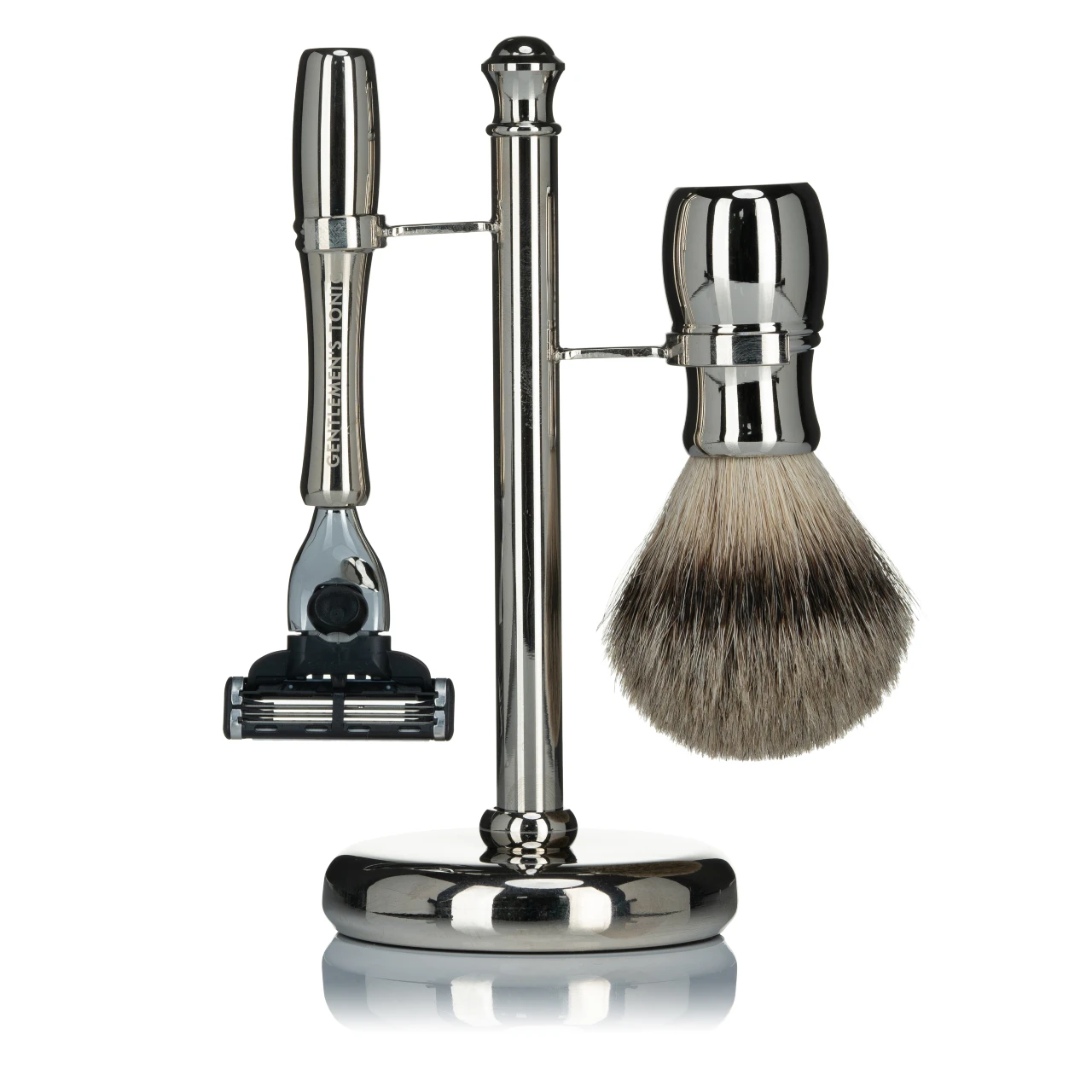 gentlemen-s-tonic-mayfair-set-chrome-rasiererset-mit-dachshaar-pinsel-und-mach3- image 1