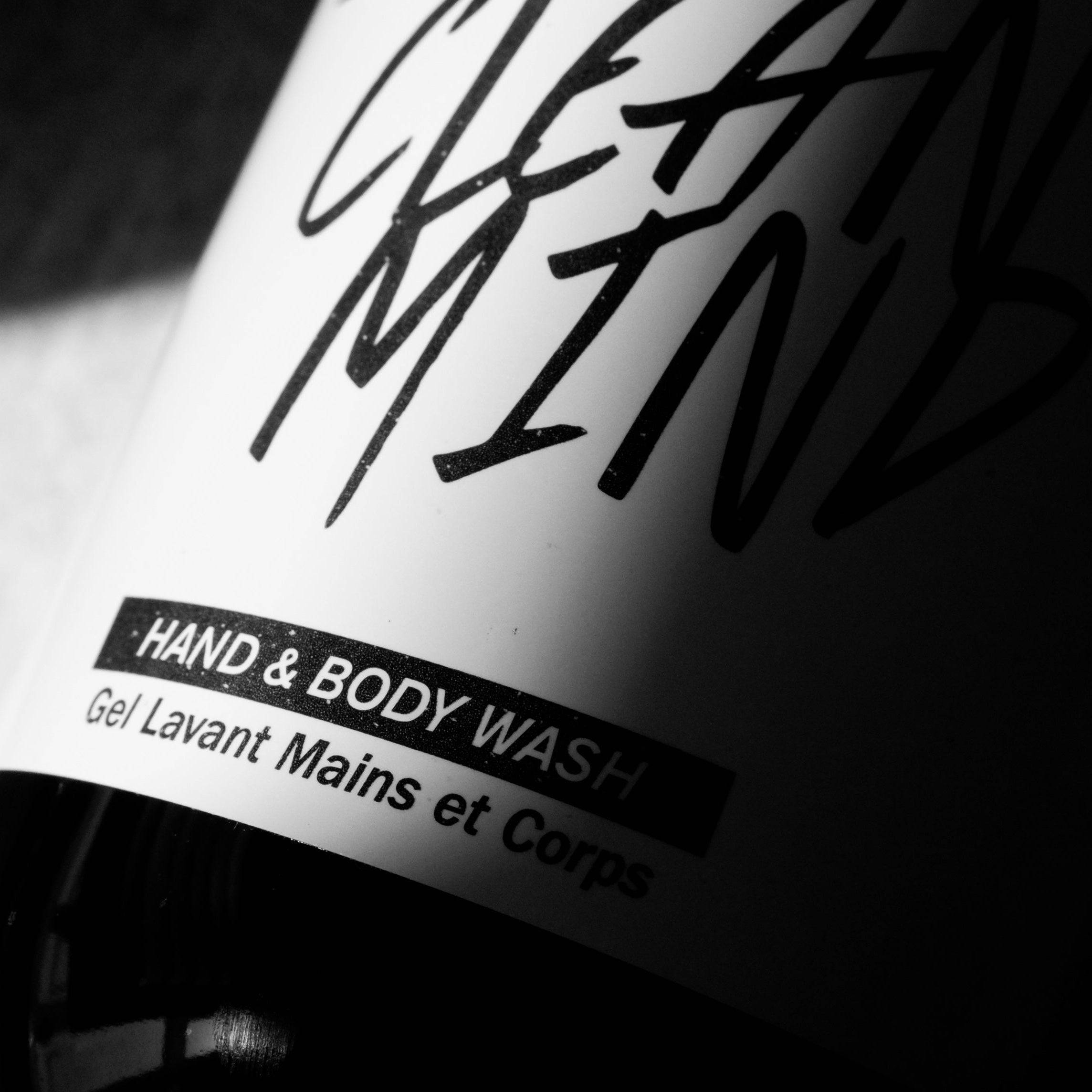 doers-of-london-hand-body-wash-300-ml image 6